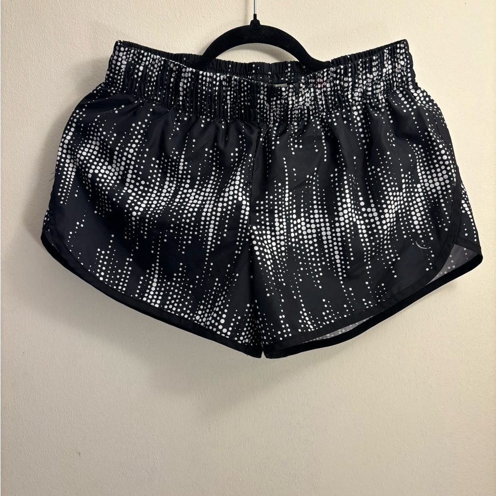 Danskin Black and White dots Athletic Women’s Shorts Size M (8-10)